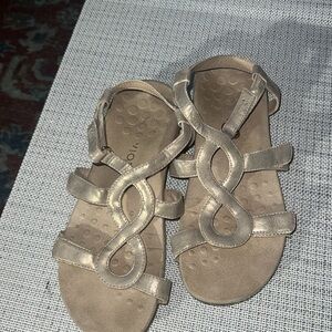 Vionic Jodie Gold Adjustable Strap Sandal Size EUR39